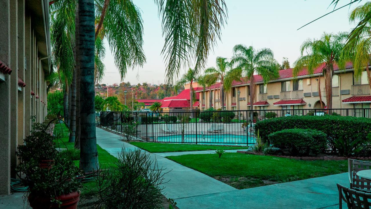Motel 6 - Anaheim Hills, Ca Luaran gambar